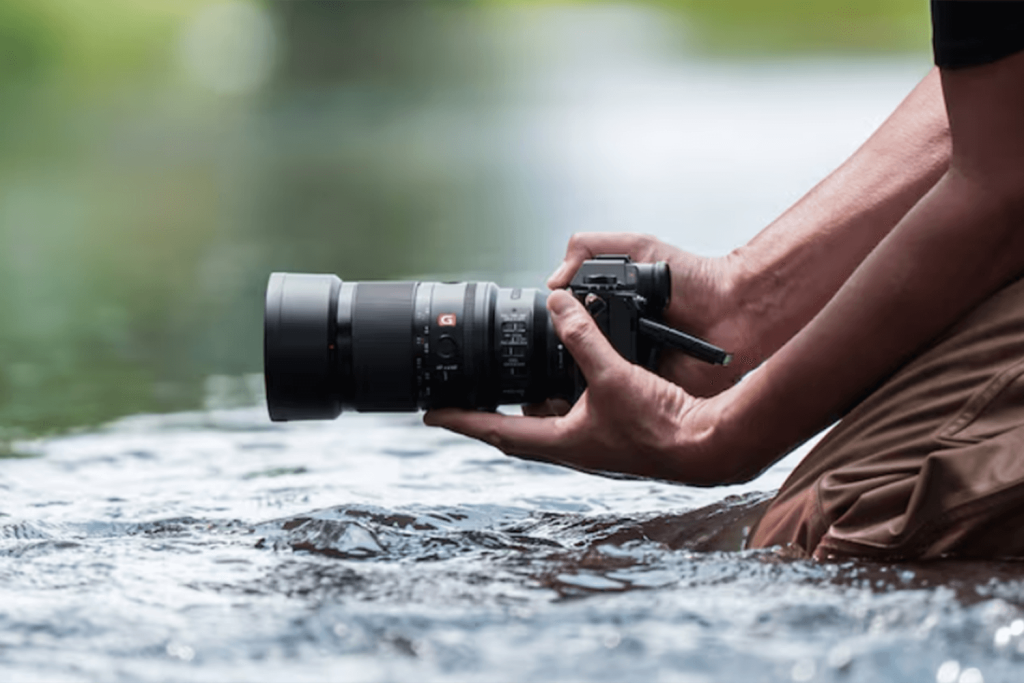 لنز Sony 100mm F2.8 ماکرو