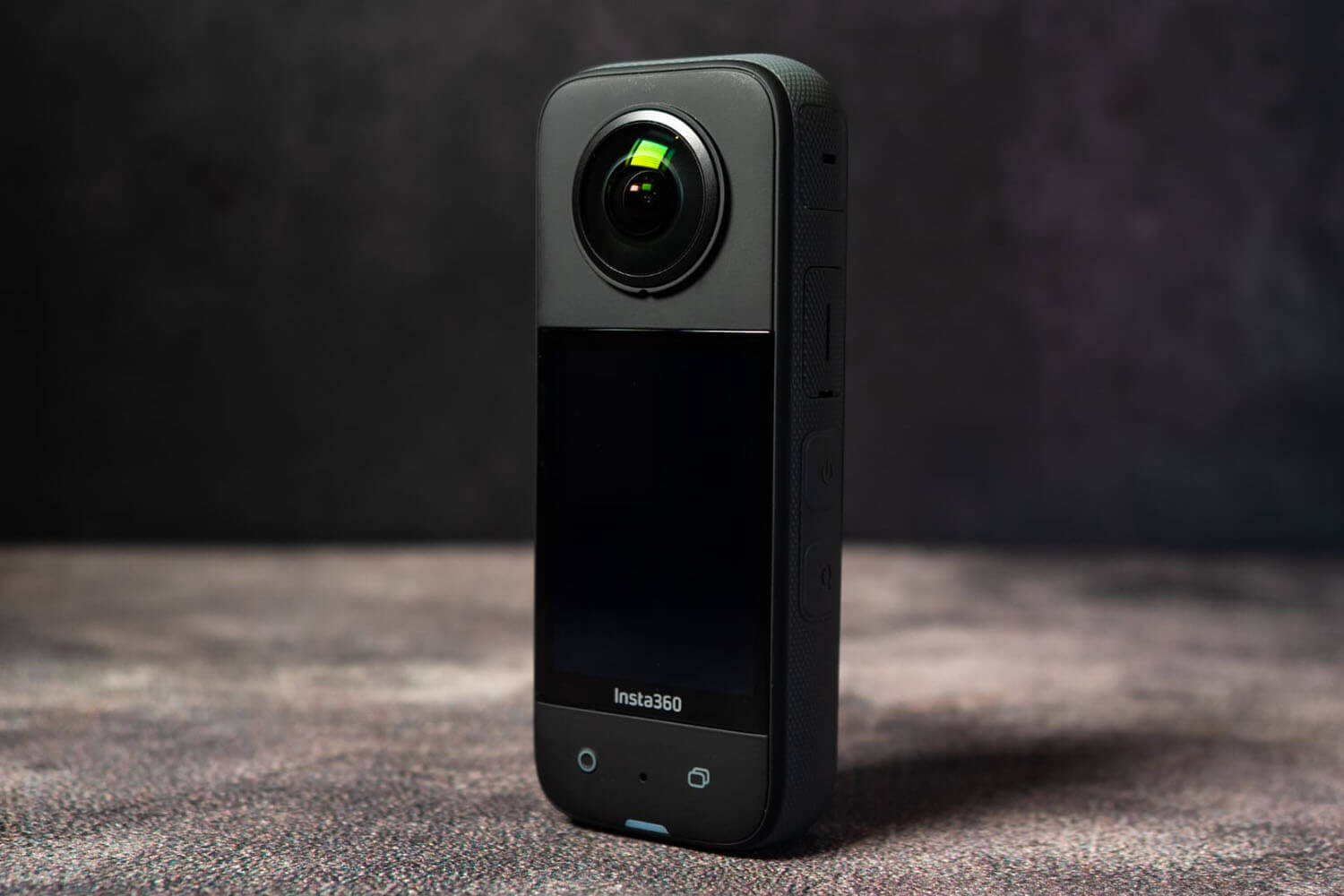 Insta360 X5